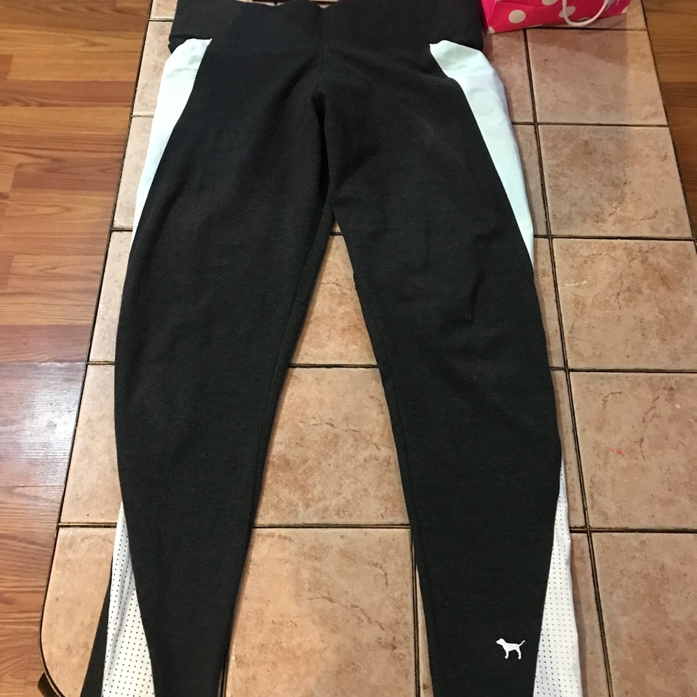 Victoria secret yoga pants size large